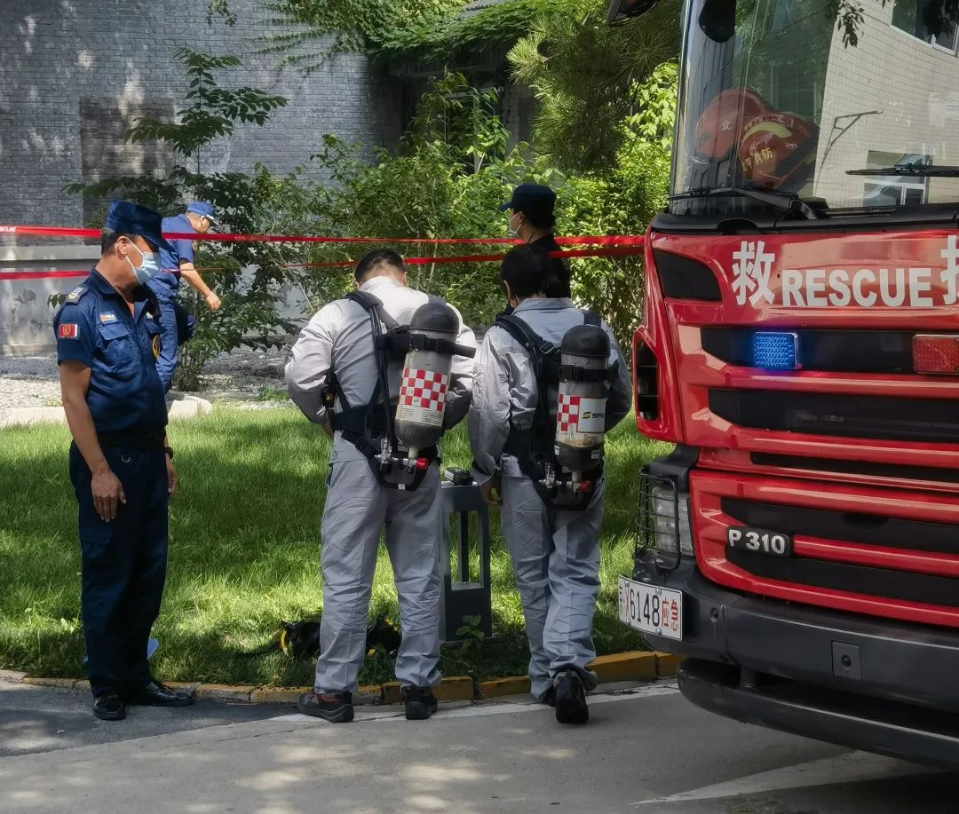 易电务联合项目客户开展配电室火灾爆炸专项应急演练!